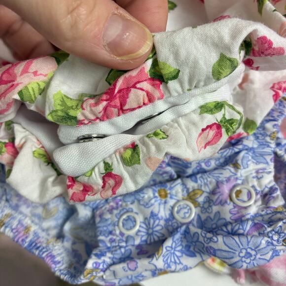 Romper Lot Of 2 Baby Girl 6 Mo Floral Rose Bow Bib Ribbon Spring Easter Church - Picture 8 of 9